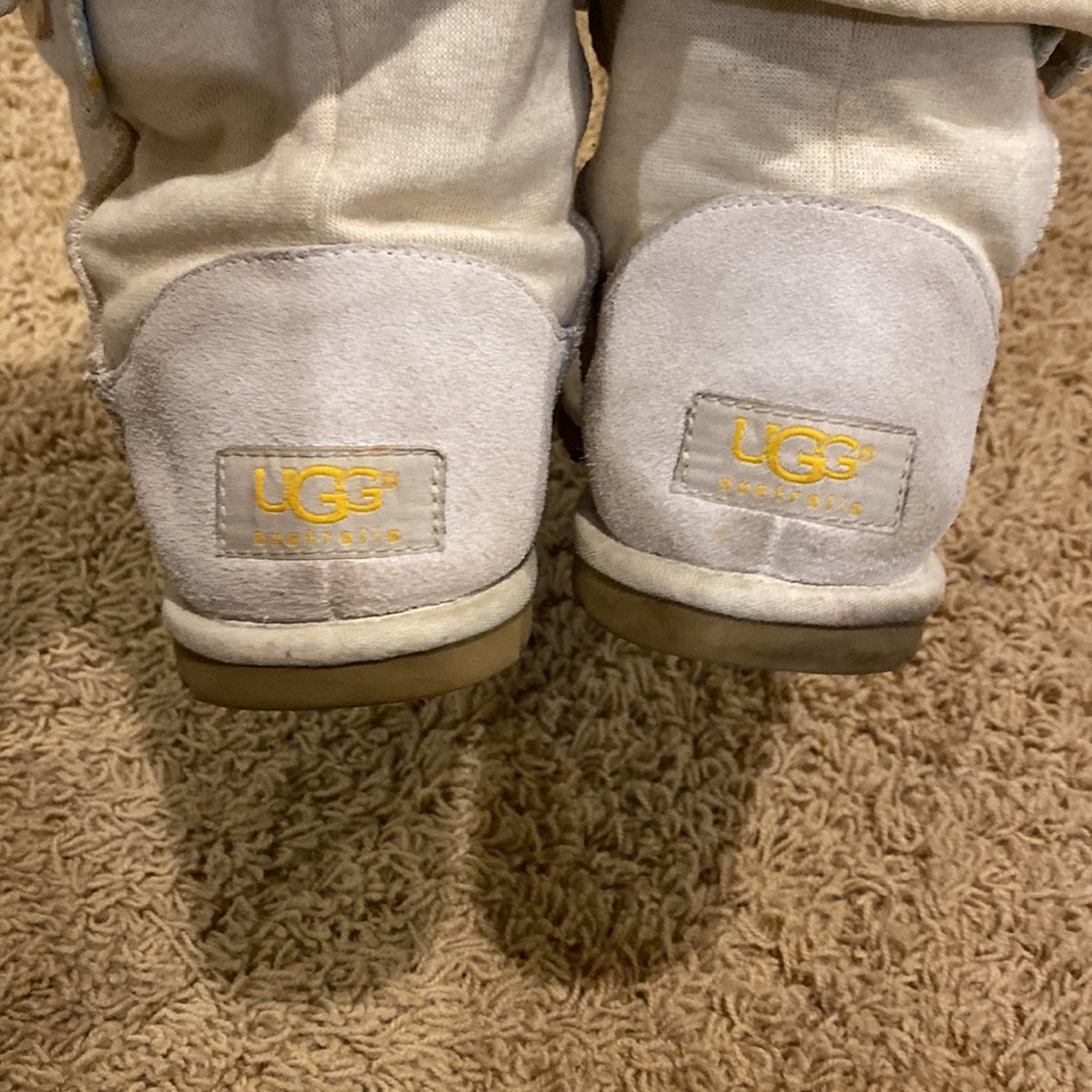 Ugg Boot. - image 3